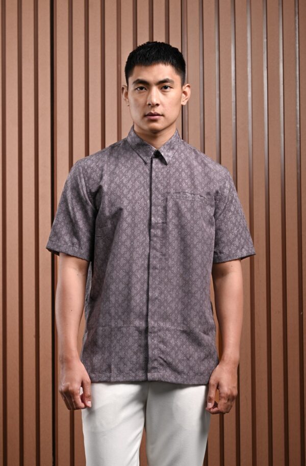 Awenasa Pointed Collar Short Sleeve Shirt - Gambar 4