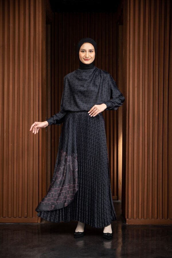 AWENASA PLEATS SKIRT