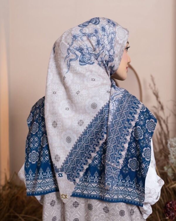 MEDINELA SCARF - Gambar 3