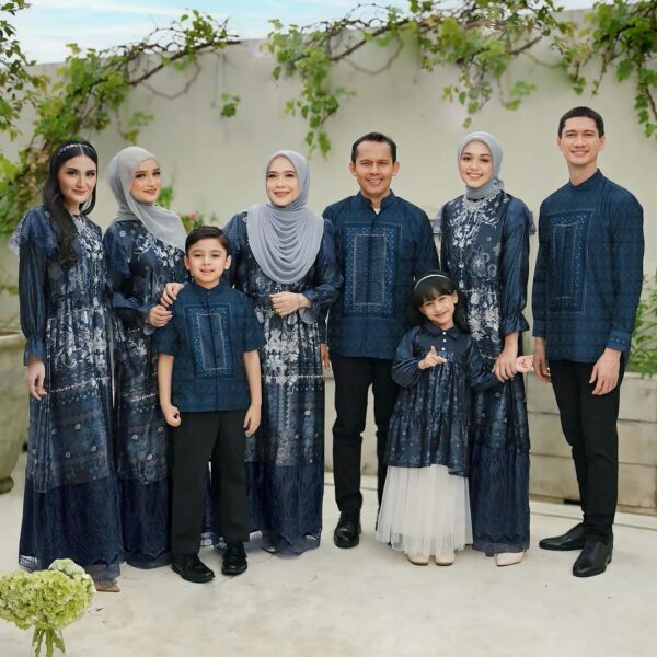 CAMELIA RAYA SIGNATURE NAVY